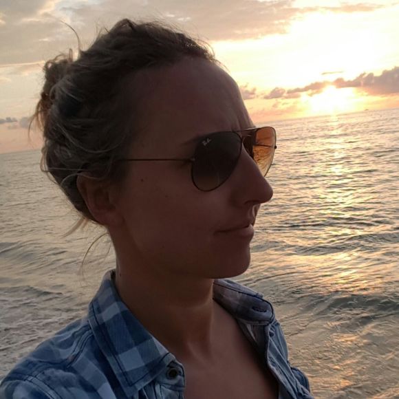 Meet your Posher, Marta - Picture 1 of 1